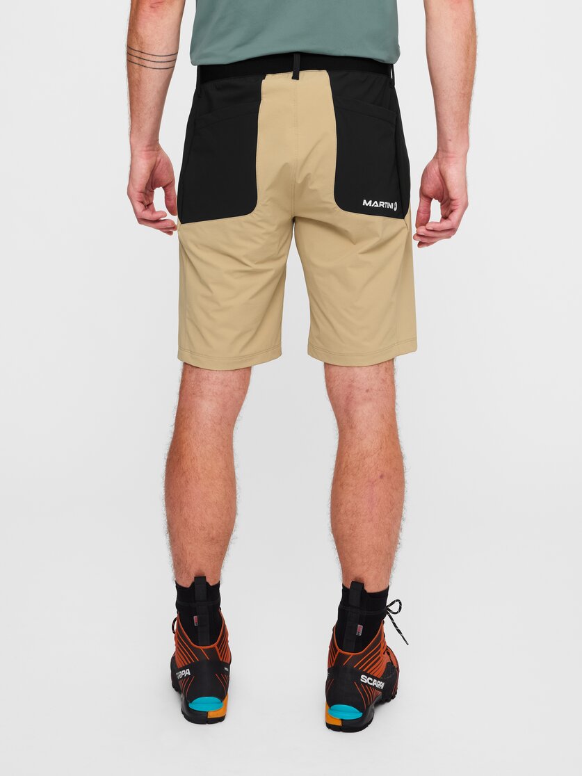 Martini Sportswear - Highventure Alpine Shorts M - Shorts in true navy-limeskin - vista laterale modello - Uomo
