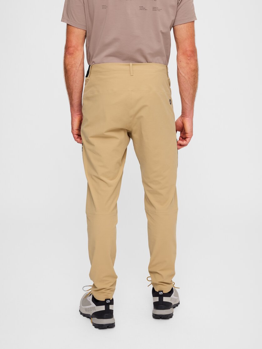Martini Sportswear - Alpmate Evo Pants M  - Lange Hosen in black - Rückansicht Model - Herren