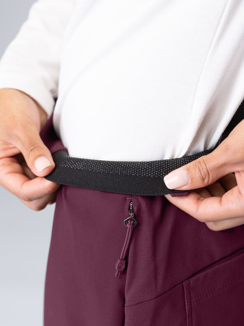 Martini Sportswear - Recharge Pants W - Lange Hosen in mosstone - Detail 3 - Damen