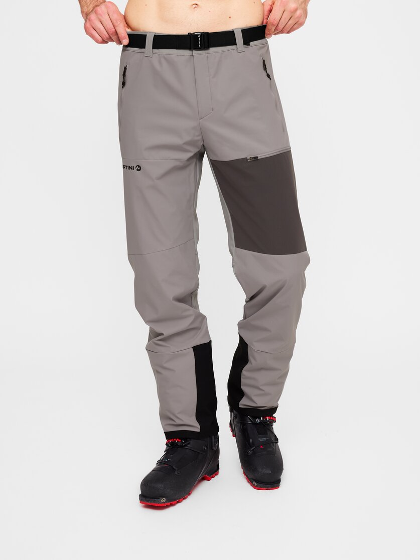 Martini Sportswear - Argon Pants M - Pantaloni lunghi in true navy - vista frontale modello - Uomo