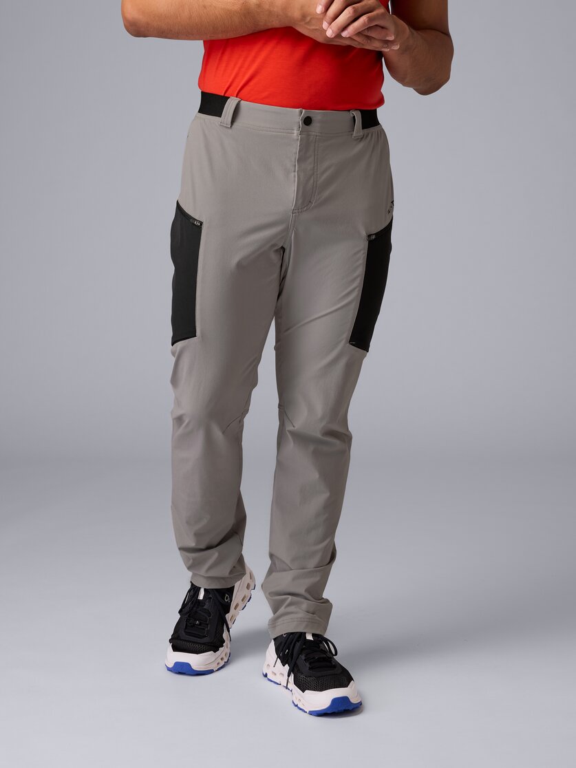 Martini Sportswear - Daybreaker Pants M - Lange Hosen in black - Vorderansicht Model - Herren
