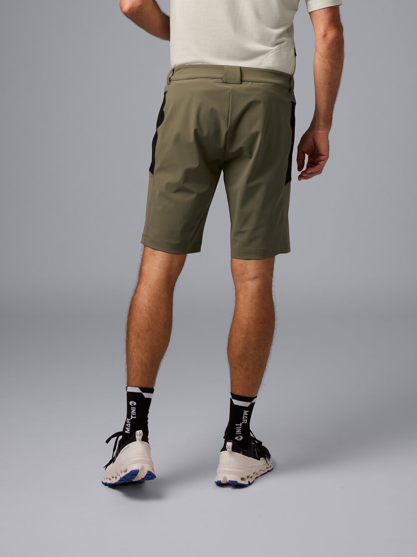 Martini Sportswear - Hillclimb Shorts M - Kurze Hosen in tendril-black - Rückansicht Model - Herren