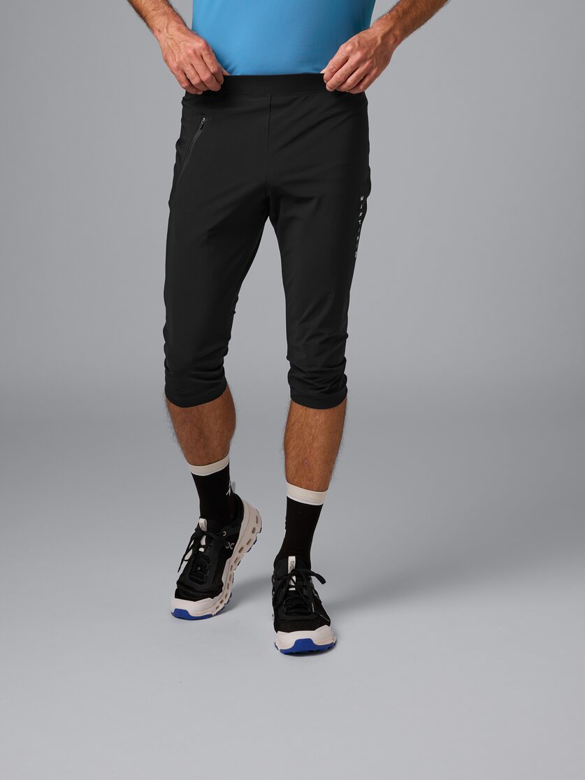 Martini Sportswear - Pacemaker Capri Pants M - Dreiviertel Hose in black - Vorderansicht Model - Herren