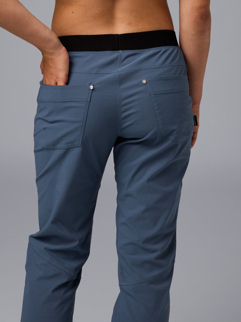 Martini Sportswear - Via Pants W - Lange Hosen in black - Detail 3 - Damen