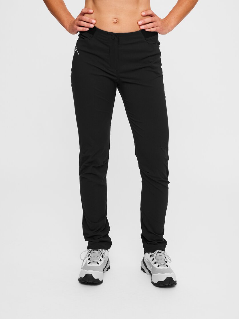 Martini Sportswear - Alpmate Summit Pants W - Lange Hosen in black-white - Vorderansicht Model - Damen