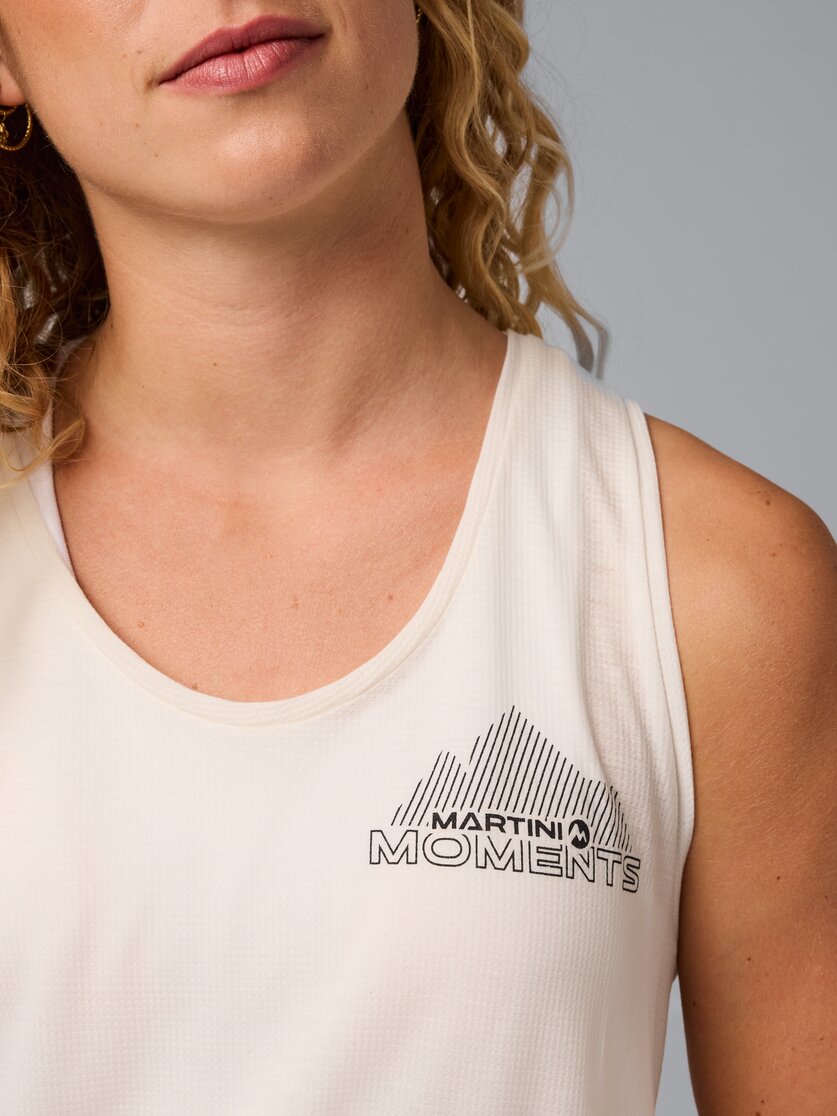 Martini Sportswear - Via Sleeveless Shirt W - Tops in white - Detail 2 - Women
