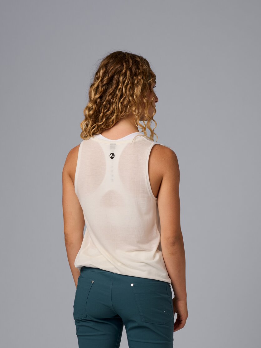 Martini Sportswear - Via Sleeveless Shirt W - Tops in white - rear view model - Women