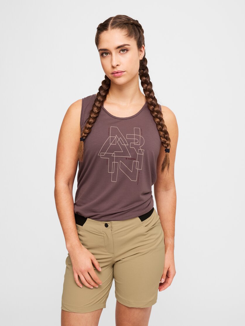 Martini Sportswear - Alpmate Flow Tanktop W - Tops in black - Vorderansicht Model - Damen