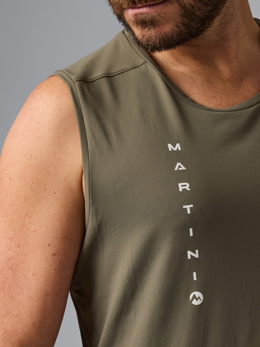 Martini Sportswear - Pacemaker Sleeveless Shirt M - Tops in white - Detail 1 - Men