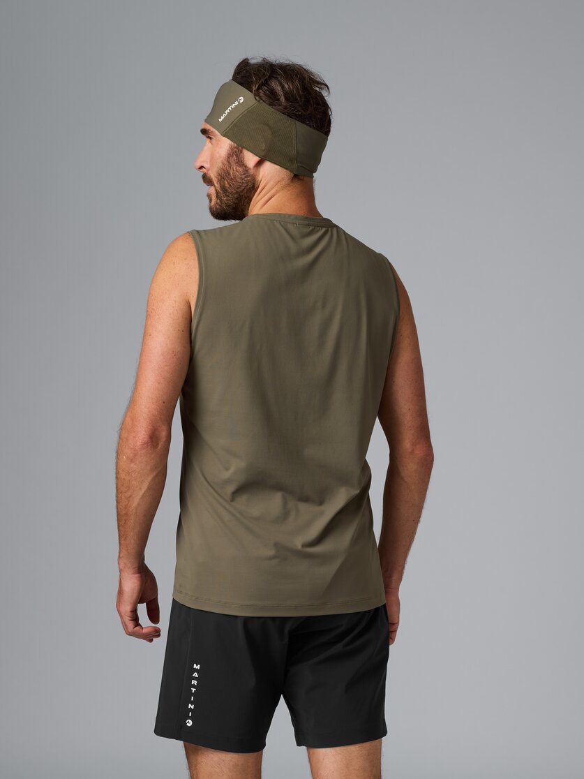 Martini Sportswear - Pacemaker Sleeveless Shirt M - Tops in white - vista laterale modello - Uomo