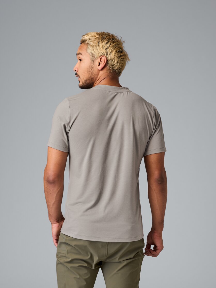 Martini Sportswear - Hillclimb Sport Shirt M - T-Shirts in white - Rückansicht Model - Herren