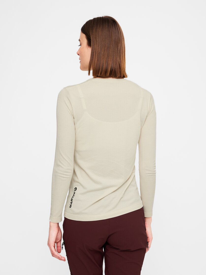 Martini Sportswear - Desire Shirt W - Langarmshirts in true navy - Rückansicht Model - Damen