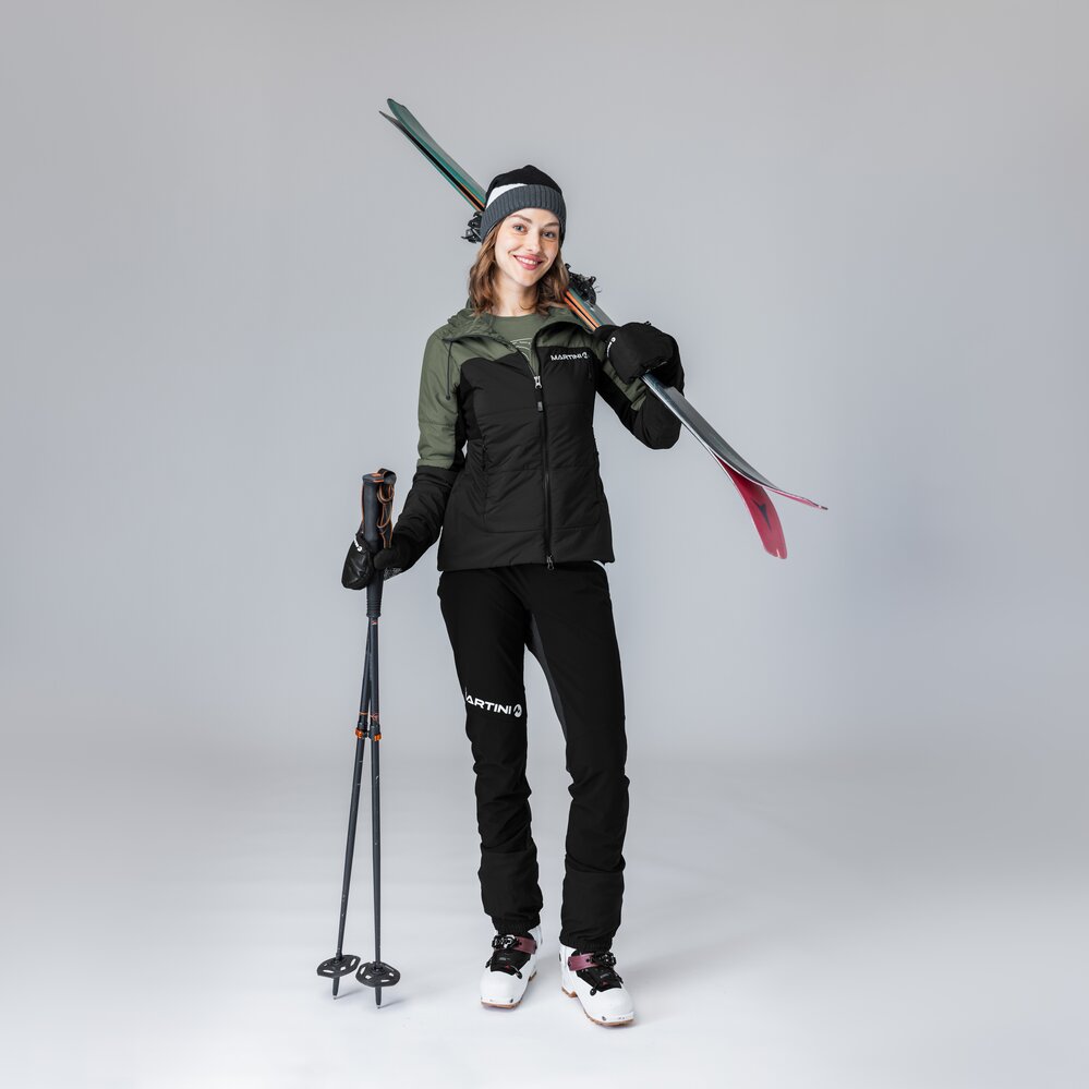 Martini Sportswear - Yalca Shirt W - Longsleeves in mosstone - complete outfit - Women