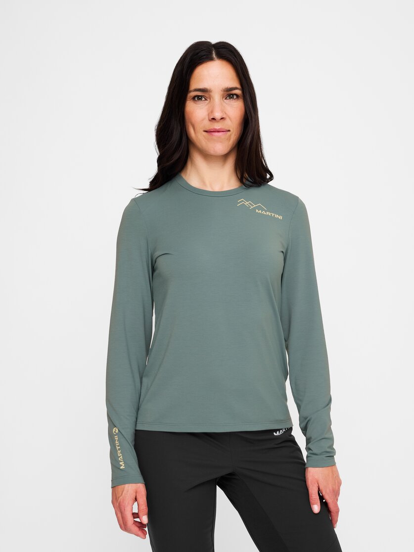 Martini Sportswear - Wildtrack Shirt W - Longsleeves in misty blue - front view model - Women