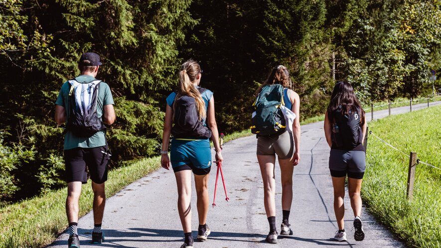 Martini Summer Moment - After Work Hike – Martini Sportswear